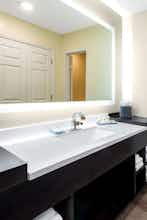 Hotel La Quinta Inn by Wyndham Clearwater Central photo 5