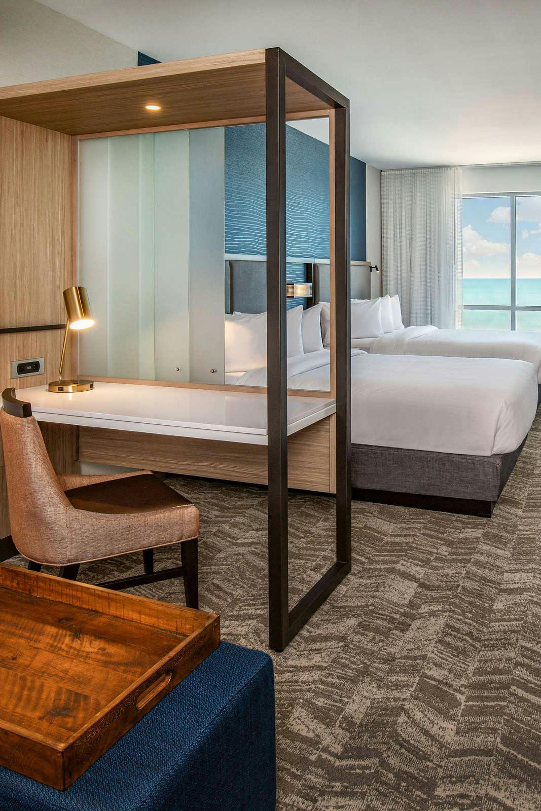 Hotel Springhill Suites by Marriott Boston Logan Airport Revere Beach photo 2