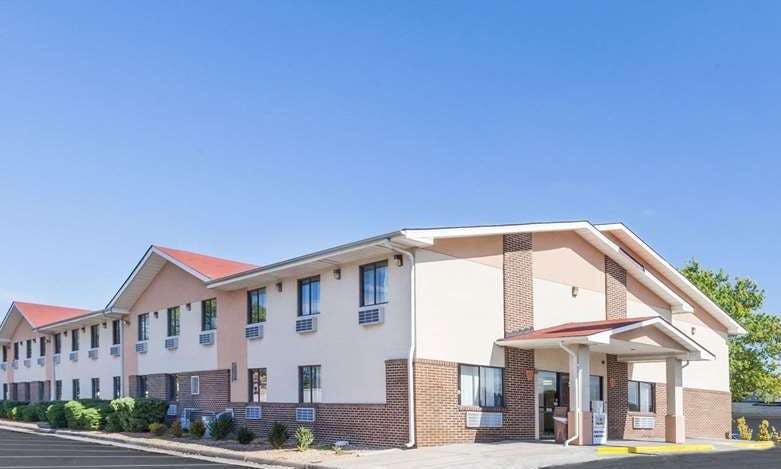 Super 8 by Wyndham Winchester VA