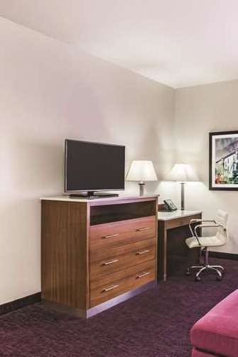 Hotel La Quinta Inn Ste Chambersburg photo 3