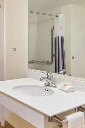 Hotel La Quinta Inn by Wyndham San Diego - Miramar photo 3