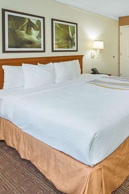 Hotel La Quinta Inn by Wyndham San Diego - Miramar photo 1