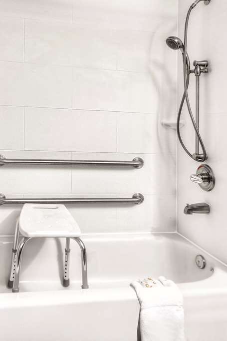 Hotel La Quinta Inn Ste Victoria photo 4