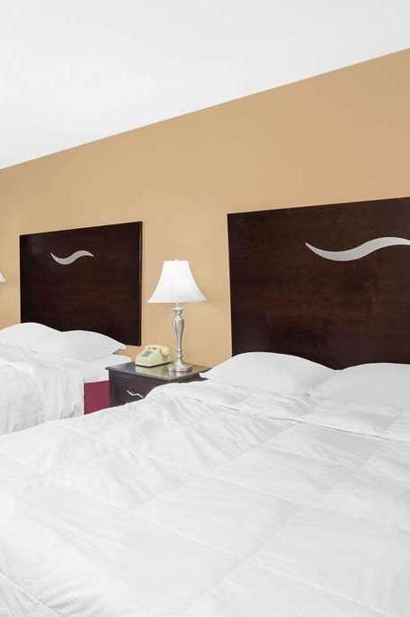 Hotel Super 8 Sheboygan photo 2