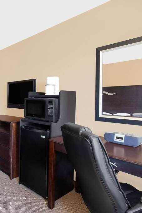 Hotel Super 8 Sheboygan photo 4