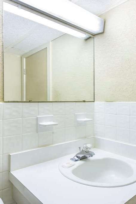 Hotel Ramada by Wyndham West Atlantic City photo 4