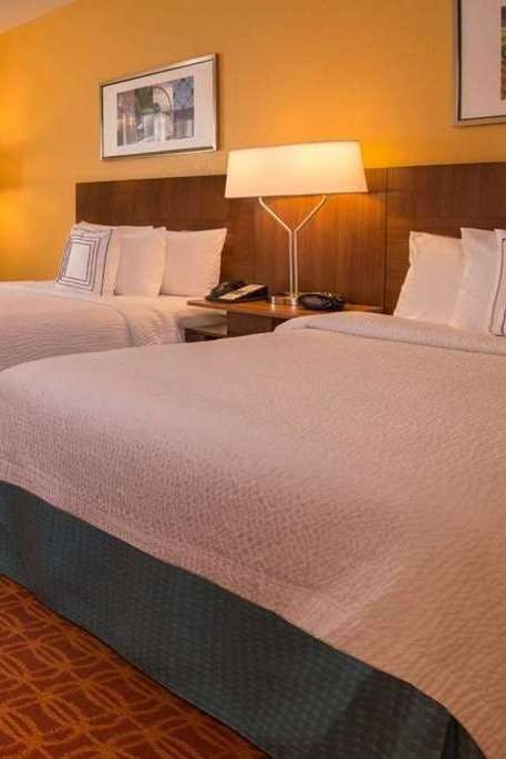 Hotel Baymont by Wyndham Chambersburg photo 2