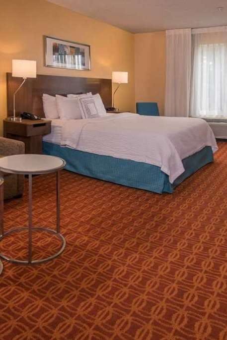 Hotel Baymont by Wyndham Chambersburg photo 1