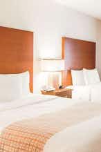 Hotel La Quinta Inn & Suites by Wyndham Bannockburn-Deerfield photo 2