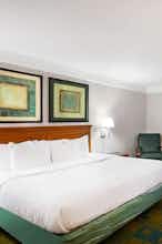 Hotel La Quinta Inn Ste Austin SW photo 1