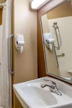 Hotel Microtel Inn & Suites by Wyndham Columbia/At Fort Jackson photo 4