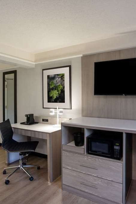 Hotel La Quinta Inn & Suites by Wyndham Birmingham Hoover photo 3