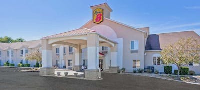 Super 8 Cloverdale IN