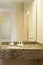 Hotel Travelodge by Wyndham Fort Myers Airport photo 4