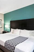 Hotel La Quinta Inn Ste Lebanon photo 2