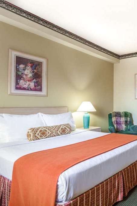 Hotel Days Inn by Wyndham Ellensburg photo 2