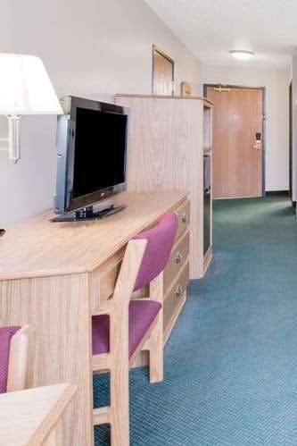 Hotel Super 8 Sisseton photo 3