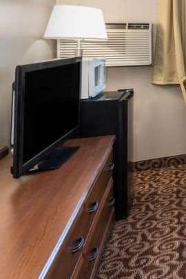 Hotel Super 8 by Wyndham Gillette photo 3