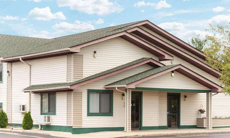 Super 8 by Wyndham Twinsburg/Cleveland Area