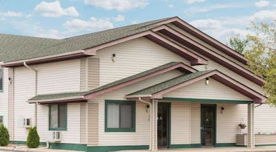 Super 8 by Wyndham Twinsburg/Cleveland Area