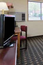 Hotel Super 8 Twinsburg/Cleveland A photo 4
