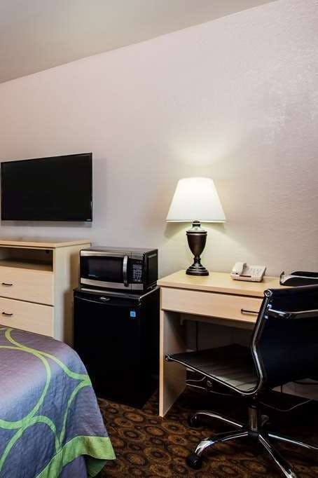 Hotel Super 8 Vacaville photo 3