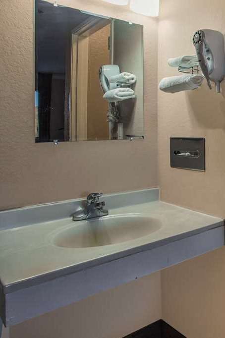 Hotel Super 8 Vacaville photo 4