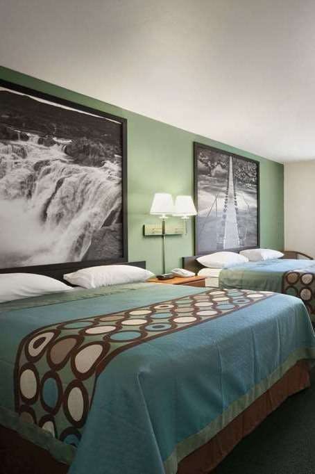 Hotel Super 8 Salmon photo 2