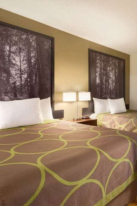 Hotel Super 8 by Wyndham Prince George photo 2