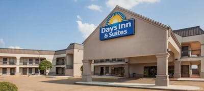 Days Inn and Suites Tyler