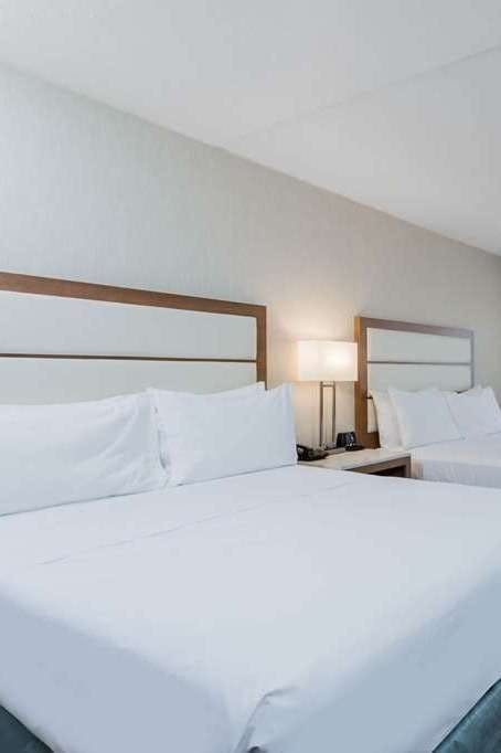 Hotel Wyndham Virginia Beach Oceanfront photo 2