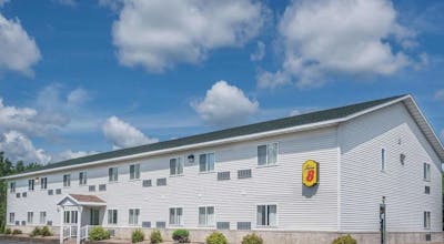 Super 8 by Wyndham Phillips