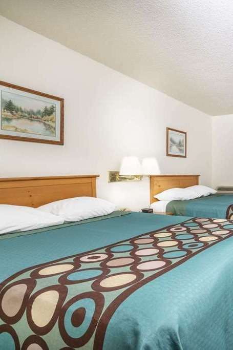 Hotel Super 8 by Wyndham Phillips photo 2