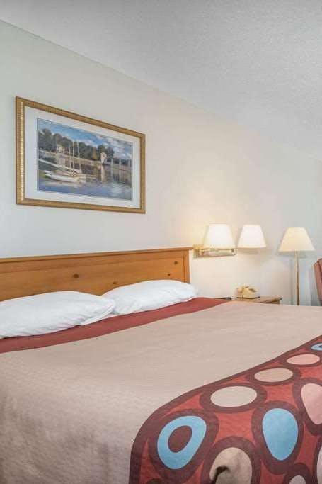 Hotel Super 8 by Wyndham Phillips photo 1