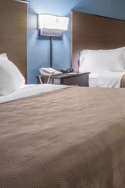 Hotel AmericInn by Wyndham Mounds View Minneapolis photo 4