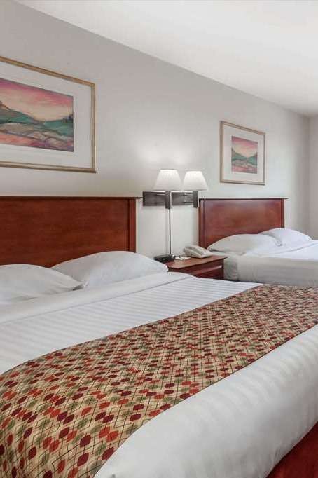 Hotel Super 8 by Wyndham Caraquet photo 2