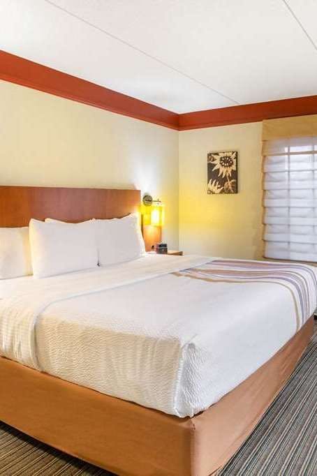 Hotel La Quinta Inn Ste Raleigh Cary photo 1