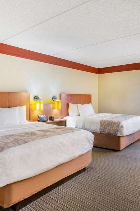 Hotel La Quinta Inn Ste Raleigh Cary photo 3