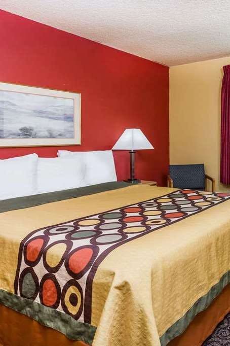 Hotel Super 8 by Wyndham Appleton photo 1