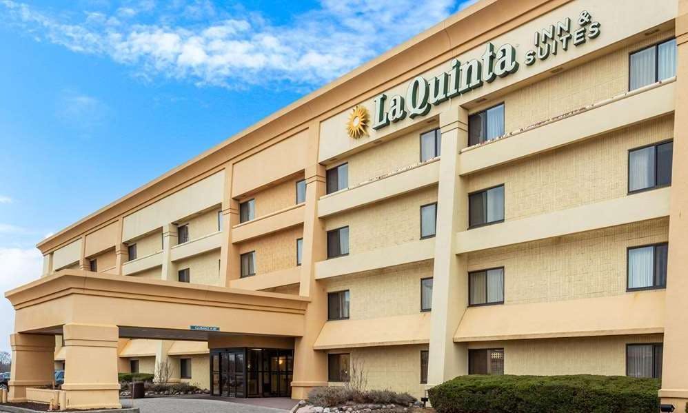 La Quinta Inn & Suites by Wyndham Chicago Gurnee