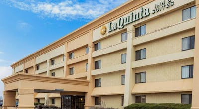 La Quinta Inn & Suites by Wyndham Chicago Gurnee