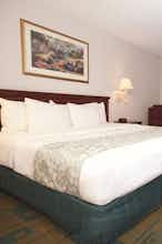 Hotel La Quinta Inn & Suites by Wyndham Chicago Gurnee photo 3