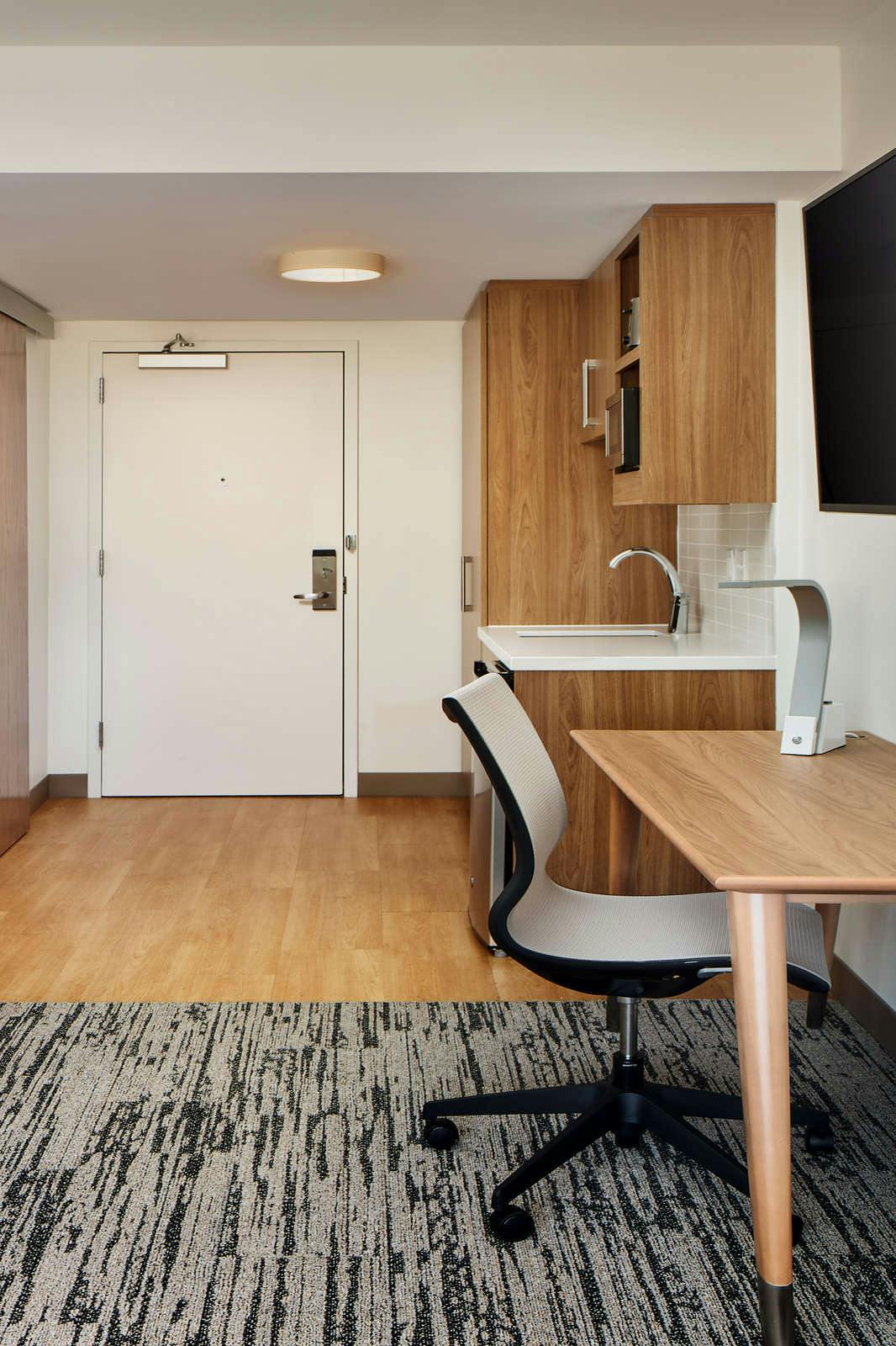 Hotel Element Nashville Vanderbilt West End photo 2