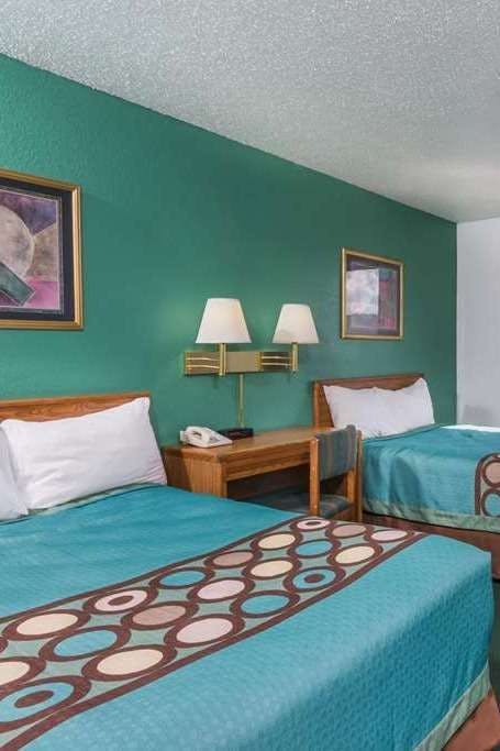 Hotel Super 8 by Wyndham New Stanton photo 2