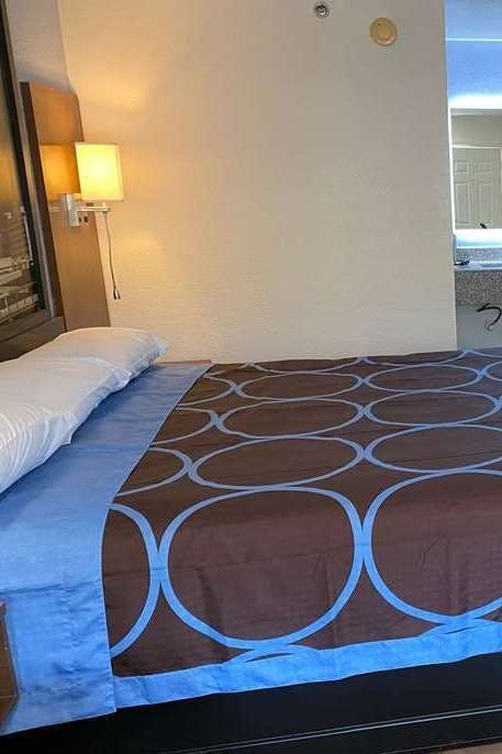 Hotel Super 8 by Wyndham Marietta/West/Atl Area photo 1