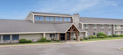 AmericInn Two Harbors