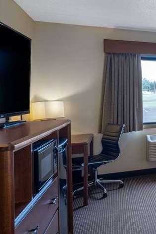 Hotel AmericInn by Wyndham Two Harbors Near Lake Superior photo 2