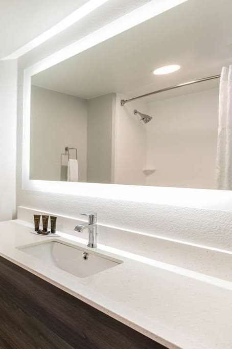 Hotel Wingate by Wyndham Goodlettsville photo 4