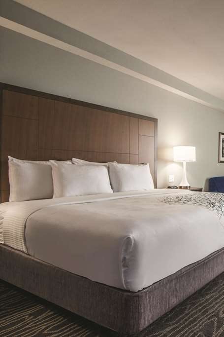 Hotel La Quinta Inn & Suites by Wyndham Kingman photo 1