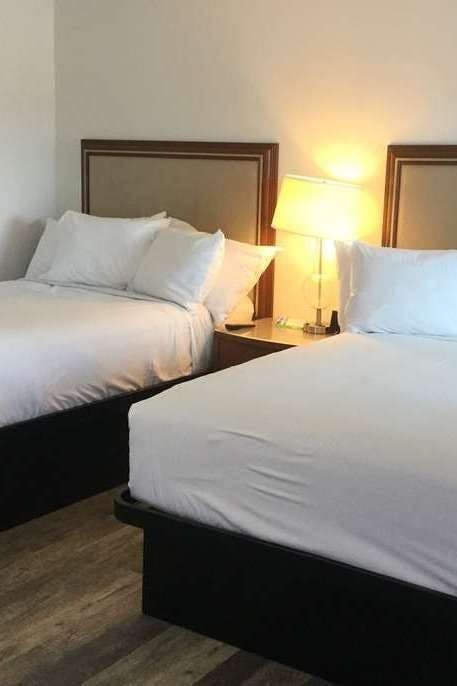 Hotel Travelodge by Wyndham Crescent City photo 2